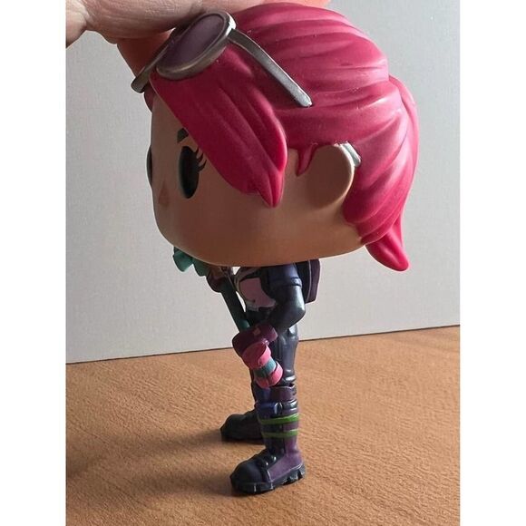 Funko POP Games Series 1 Fortnite Brite Bomber - Action Figure #427 2018 - Picture 6 of 8